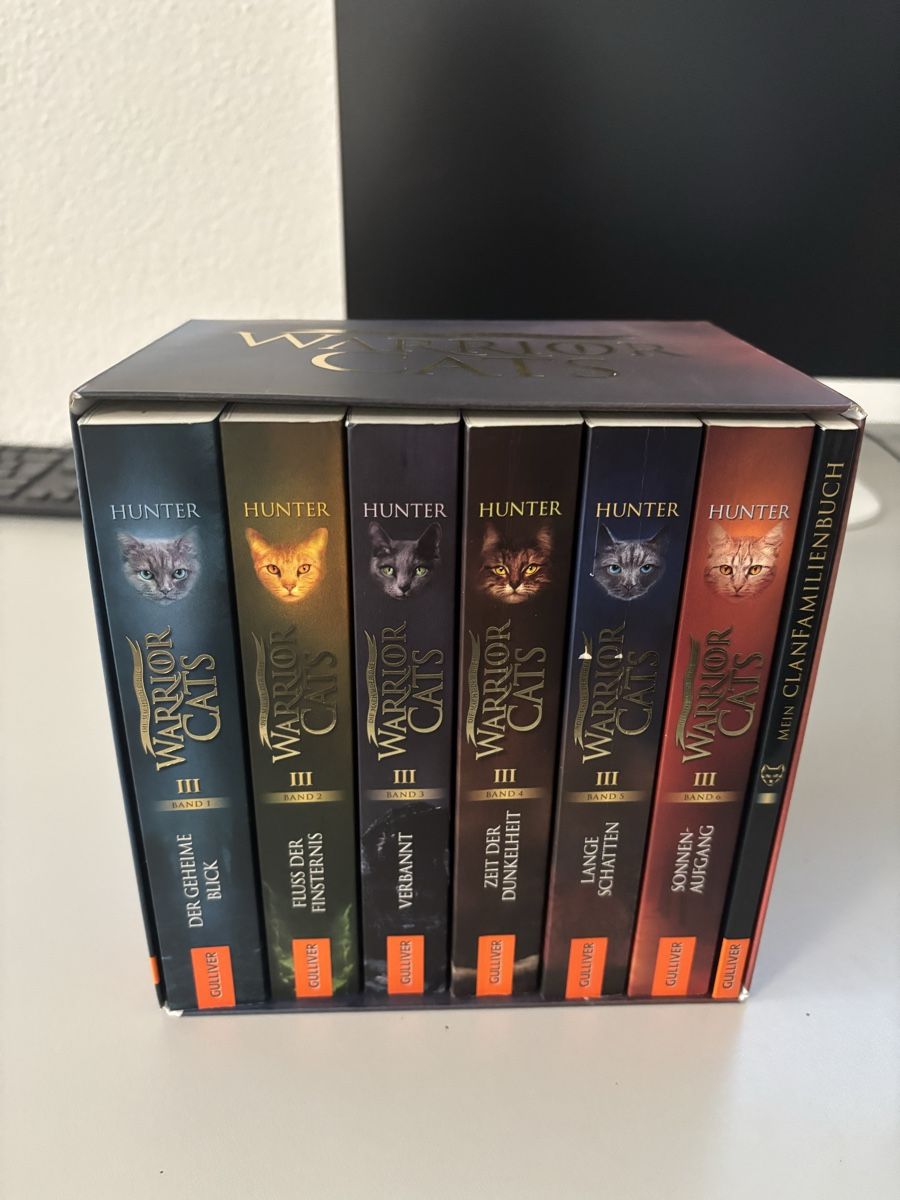 Libri: Warrior Cats Staffel 3 Box komplett – Usato da Hunzenschwil venduto da ede_h8tt