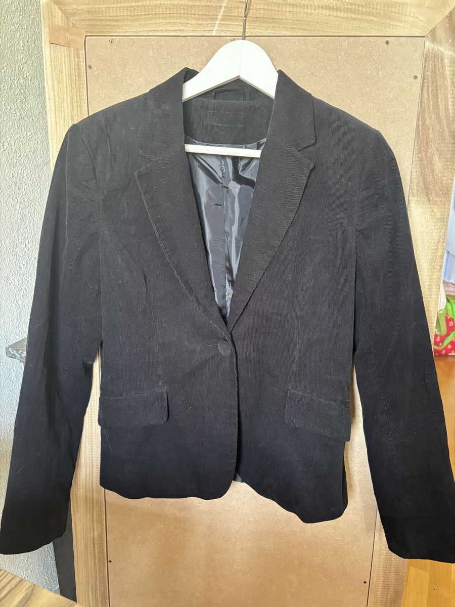 H&M Giacche: Blazer en velours côtelé coton S – Usato da St-Saphorin-Lavaux venduto da selb94