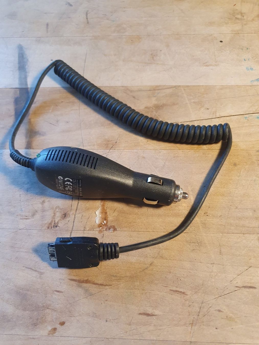 Unità & Adattatore: HWAYING Mod. No. AP-02  Ladekabel – Usato da Zürich venduto da loosebone