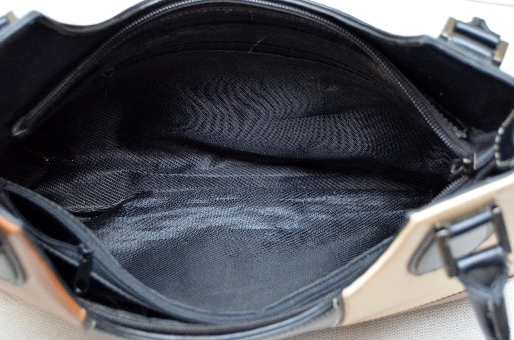 Prada Taschen für Damen: Prada Tasche / sac – Gebraucht aus Collonges von arashee 8