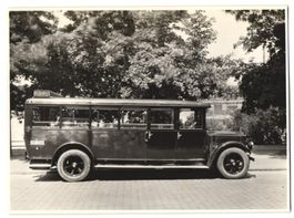 2 Fotografien Bus Mercedes Benz, Omnibus