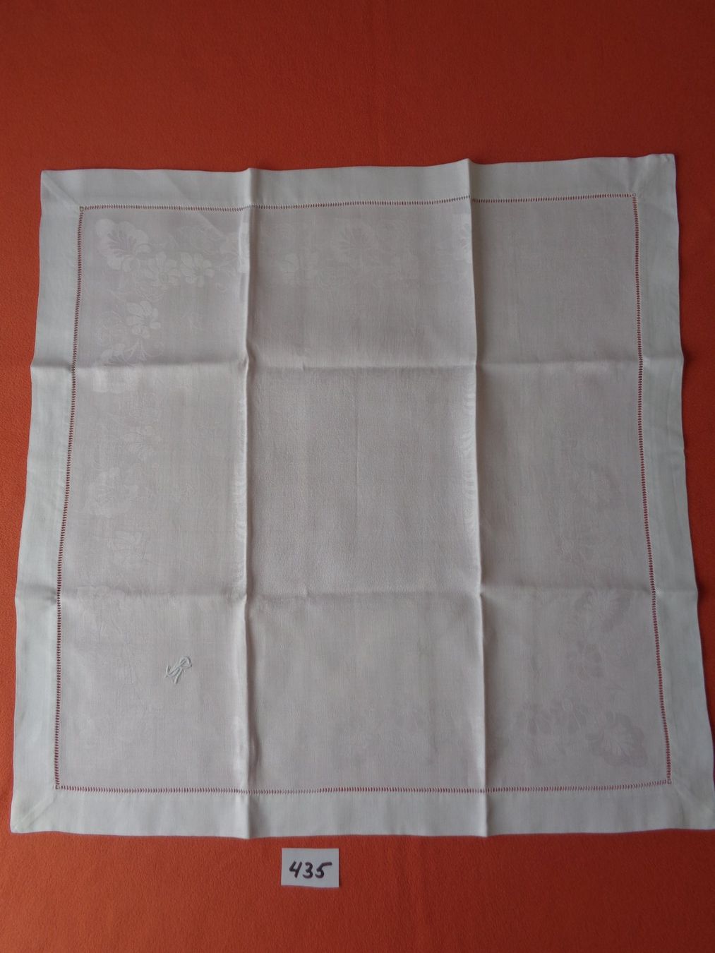 Bettwäsche: Serviette Damast oder als Deckeli Grösse 63.5 cm. x 63.5 cm. – Gebraucht aus Chur von omonia