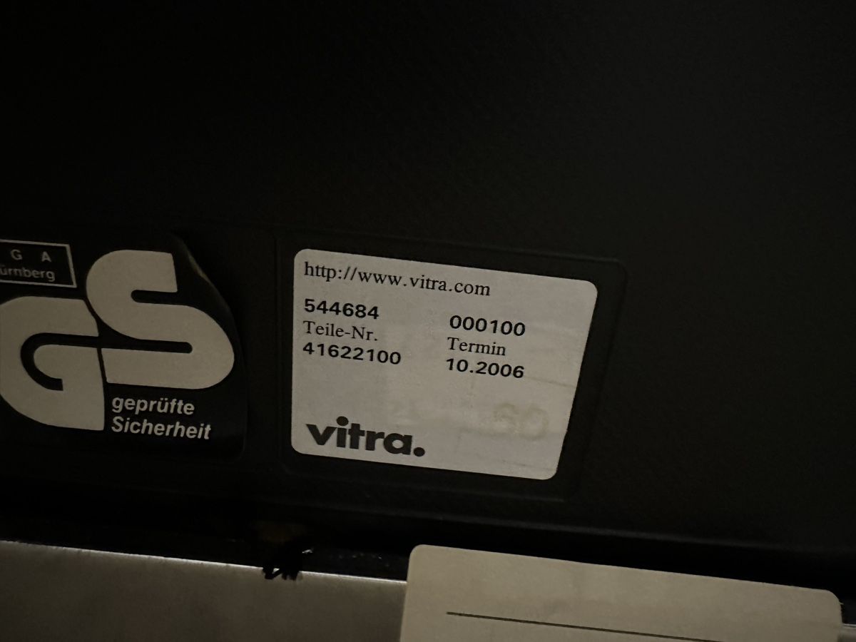 Vitra Chaises: 2 Stühle Freischwimger Vitra Visavis – Défectueux à Gelterkinden par pebege 3