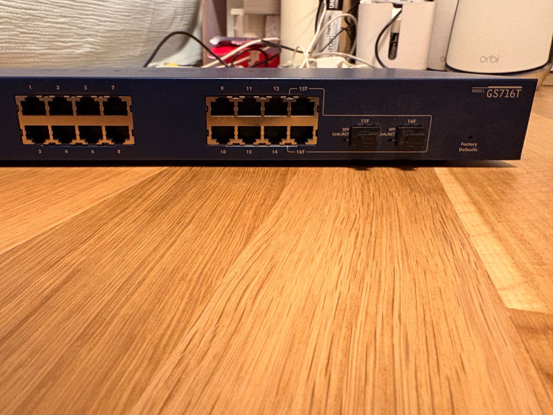 Netgear Hub & Switch: Netgear GS716T, Smart Switch, 16 Port – Usato da Basel venduto da marcepan