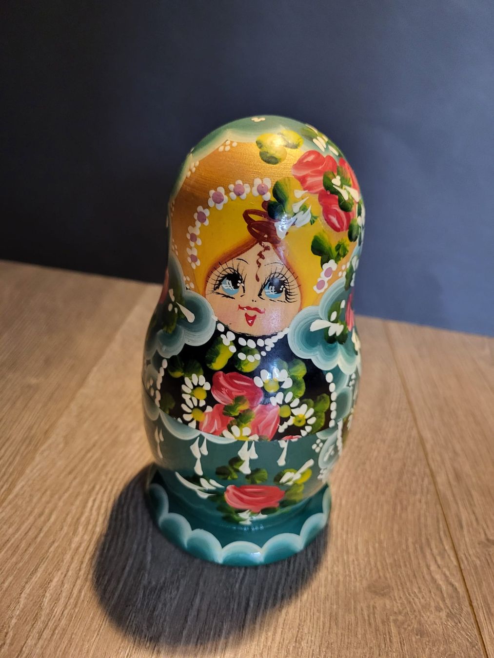 Statuette: Russische Matroschka Puppe 7-teilig – Usato da Dübendorf venduto da Wiplala