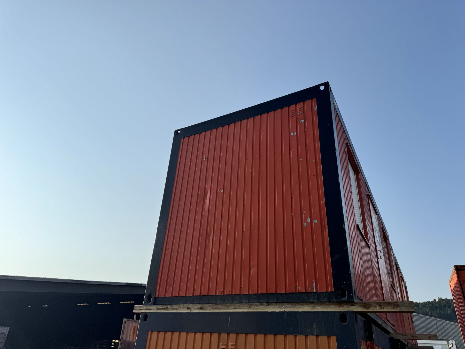 Baucontainer: Mannschaftsbaracke Container gross inkl. Inhalt – Gebraucht aus Hunzenschwil von Zubler_AG_5502 1