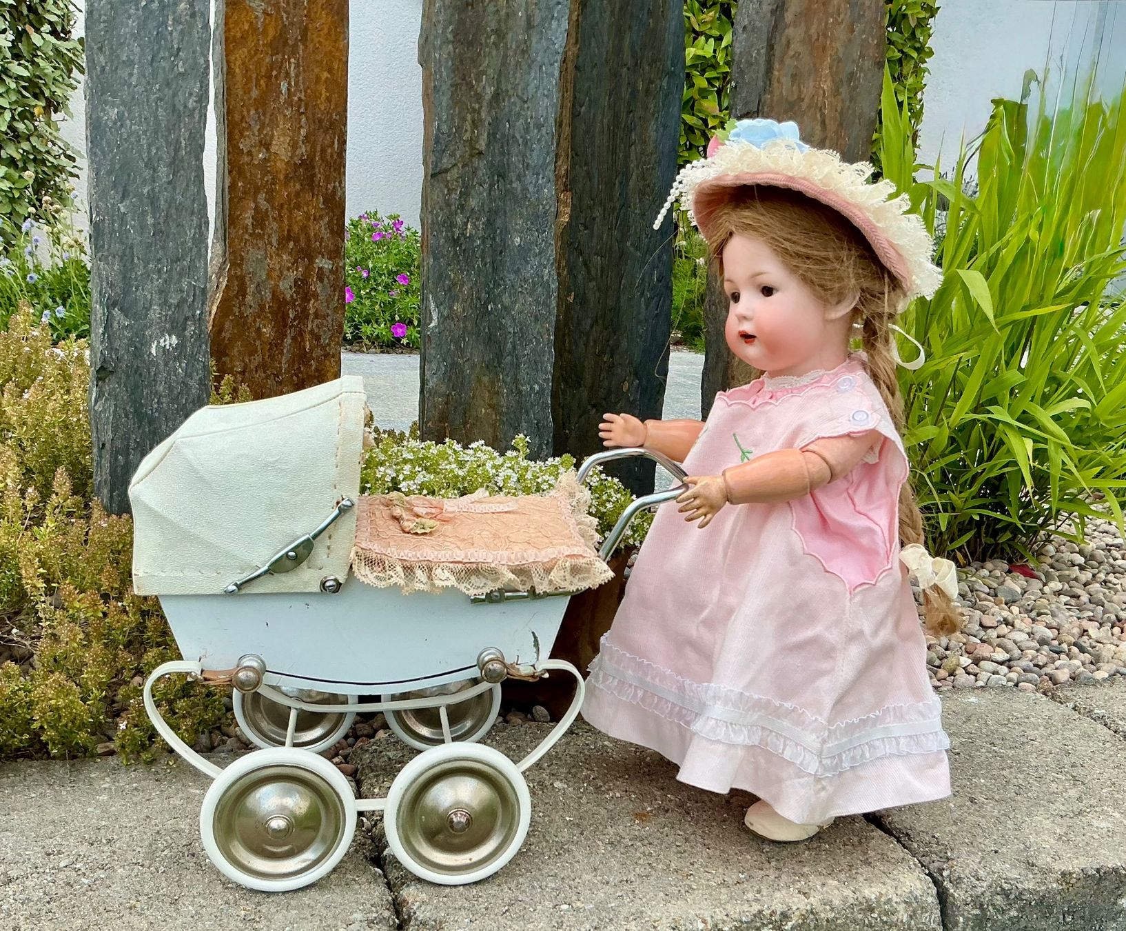 Carrozzine per bambole: ALTER NOSTALGIE PUPPENWAGEN – Usato da Zell LU venduto da Silvermemory