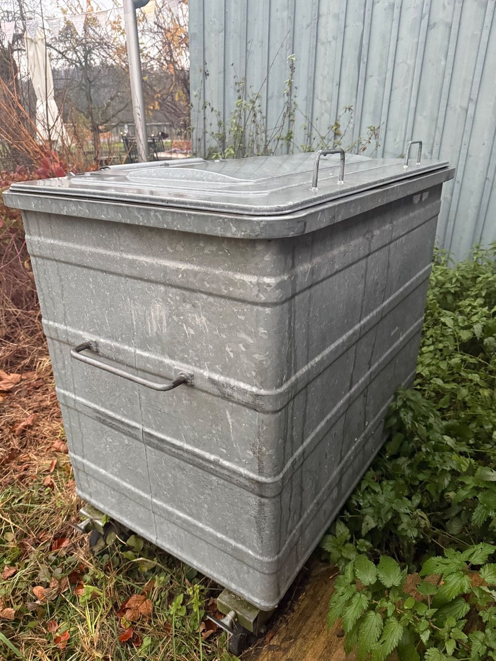 Korpus: Container 800l – Gebraucht aus Zell ZH von SL83