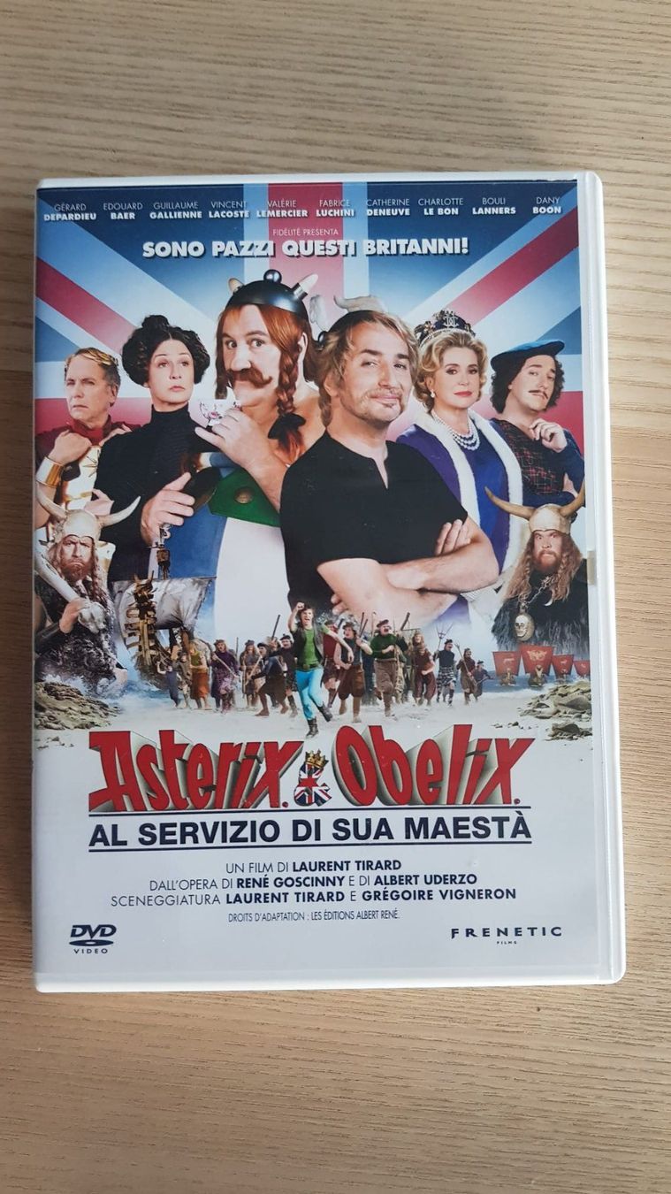 Tous les DVDs: DVD -Ted, Asterix & Obelix, Terminator 3, Babynator, Charlie – D'occasion à Spiegel b. Bern par ale_x59l 7