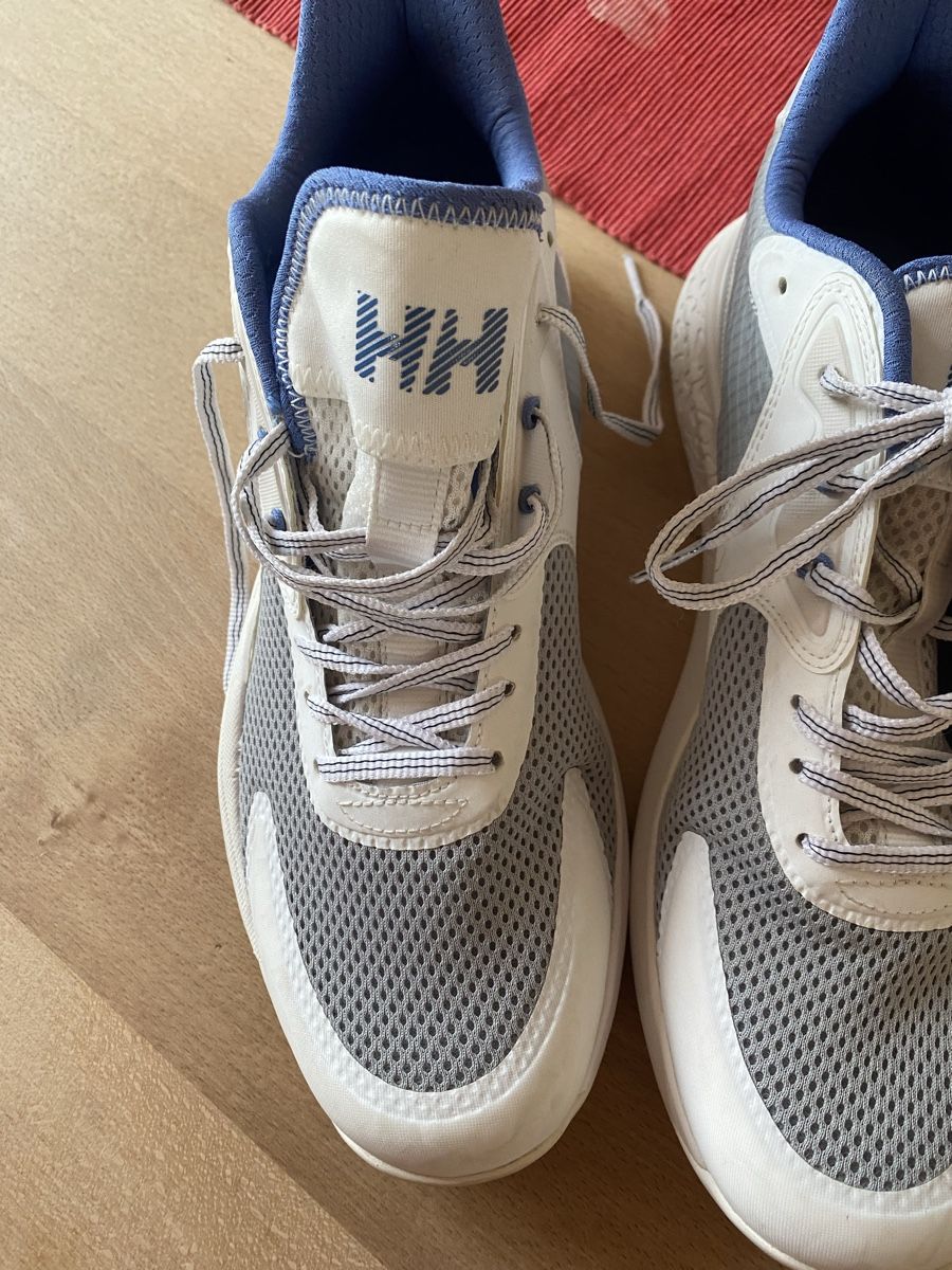 Helly Hansen Scarpe da uomo: Helly Hansen Sneaker Gr. 44 - NEU – Nuovo e nell'imballaggio originale da Illnau venduto da LePiedNu 1
