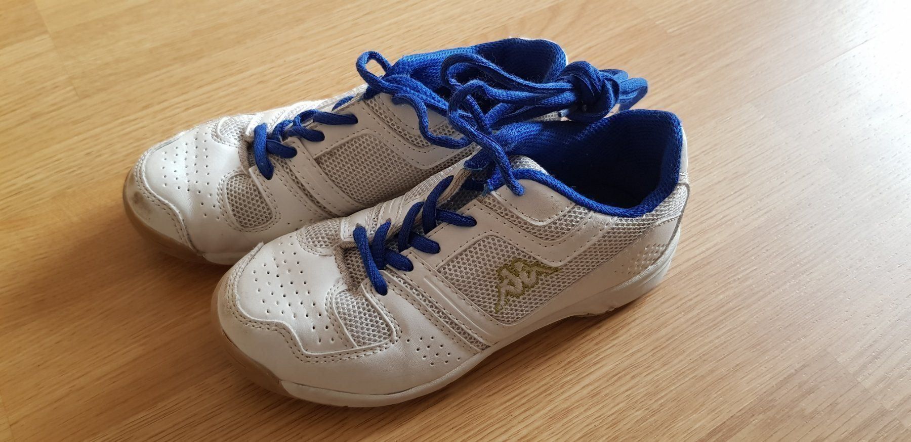Kappa Scarpe per ragazzi: Hallenturnschuhe Kappa 32 – Usato da Maienfeld venduto da Faentli1