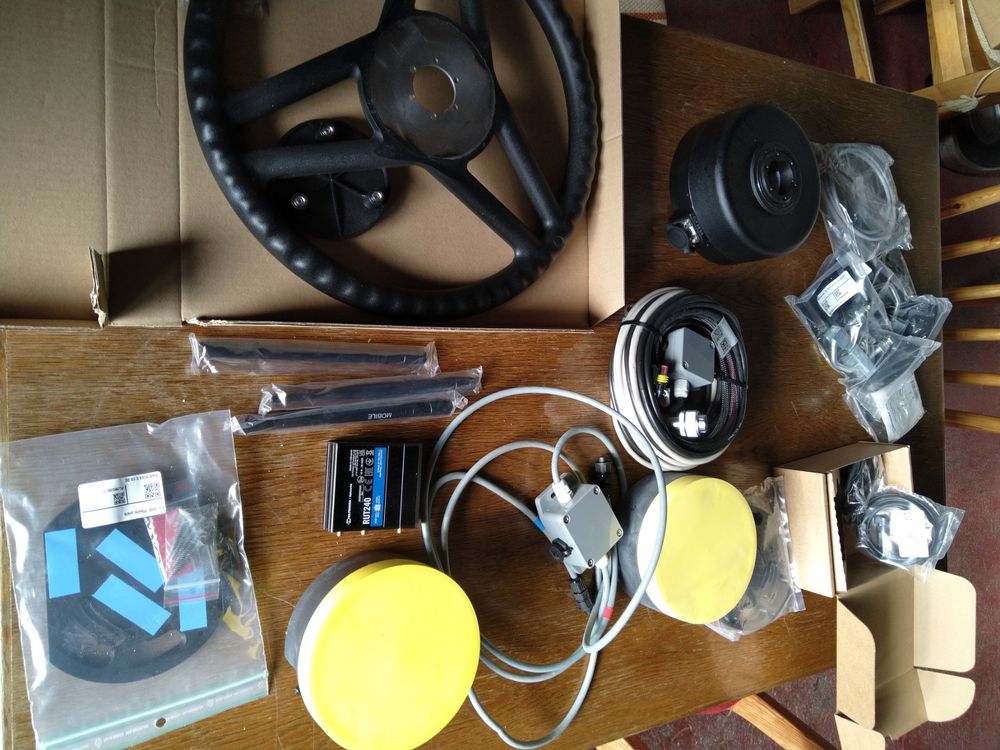 Lenksystem für Traktoren, RTK, Field Bee Kaufen auf Ricardo