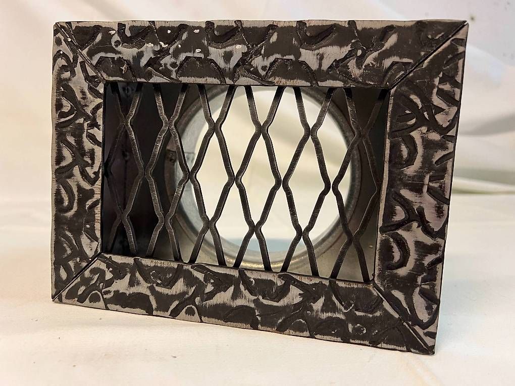 Cheminée: Grille d'air chaud noir pour cheminée – Gebraucht aus Cugy VD von chr_n2rp