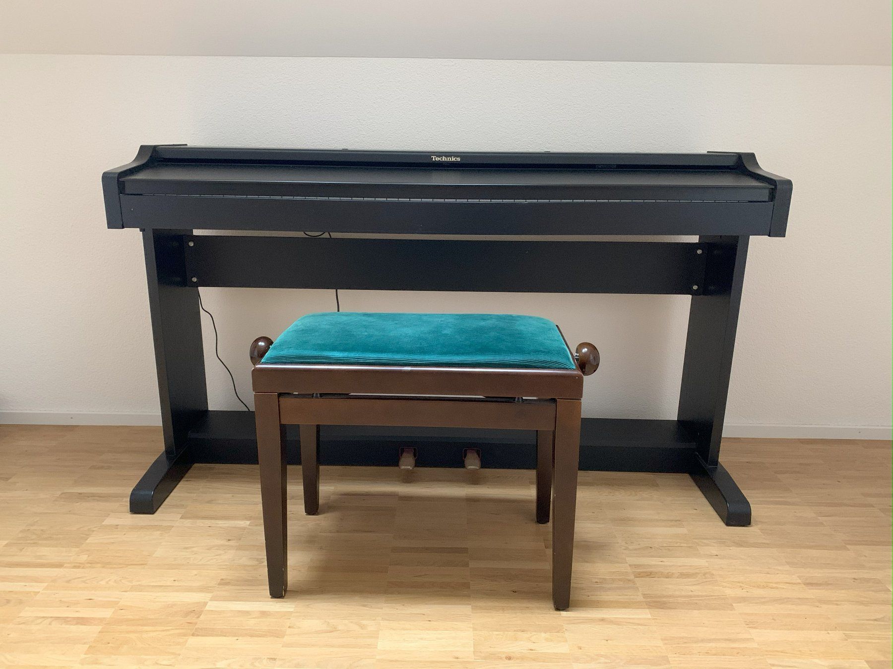 Musikinstrumente: E-Piano, Marke Technics SX-PC 25, schwarz – Gebraucht aus Willerzell von  2