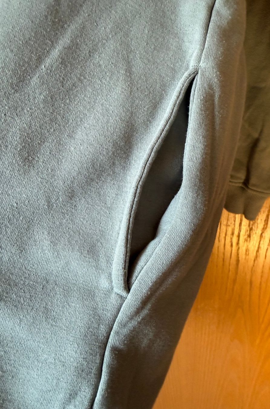 Maglioni & Felpe: schöner Oversize Pulli mit Kapuze, helles oliv – Usato da Zäziwil venduto da kreative-ideen 4