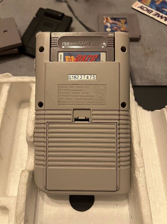 Nintendo Console: Nintendo Gameboy DMG Set – Usato da Adlikon b. Regensdorf venduto da Retro-Reto 2
