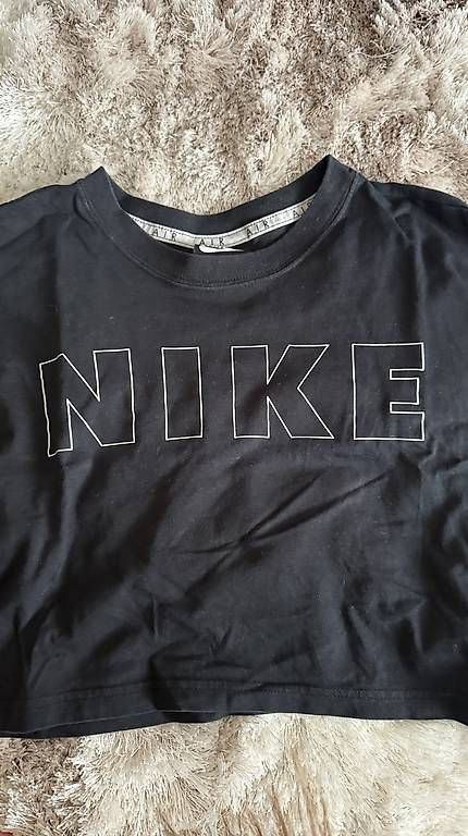 Nike T-shirt: Neues Nike Shirt Grösse M – Usato da Frauenfeld venduto da sarahmaracara 1