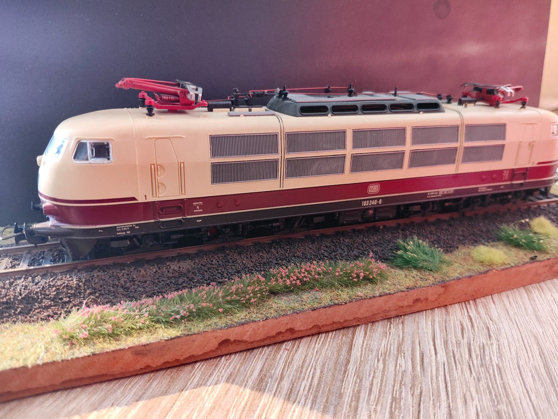 Roco Modelleisenbahnen: Roco BR 103 240-8 DB – Gebraucht aus Goldingen von MarkusB 2