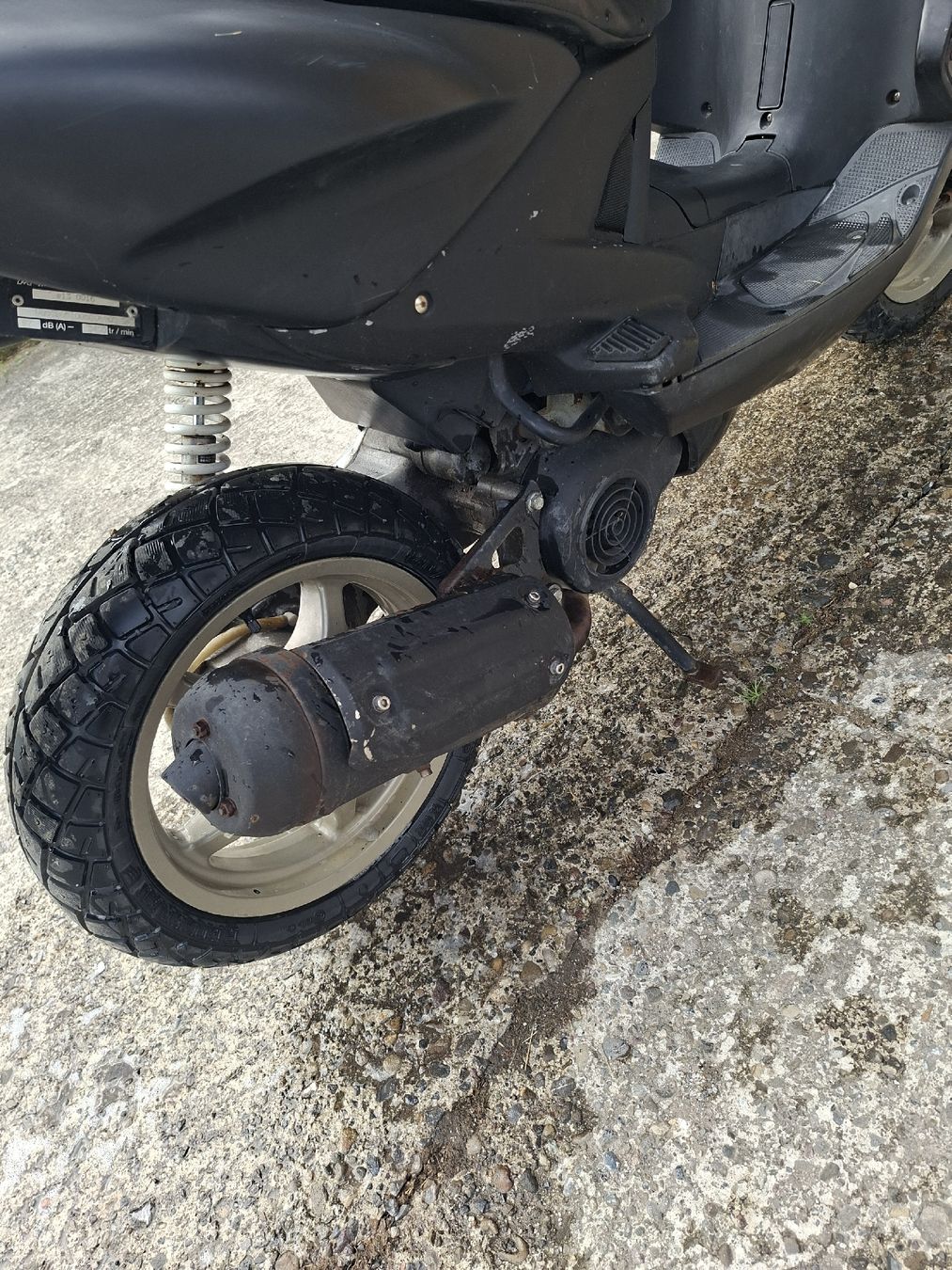 Yamaha Scooter: Yamaha Aerox 100 ab CHF 1.- – Usato da Menzingen venduto da th85 3
