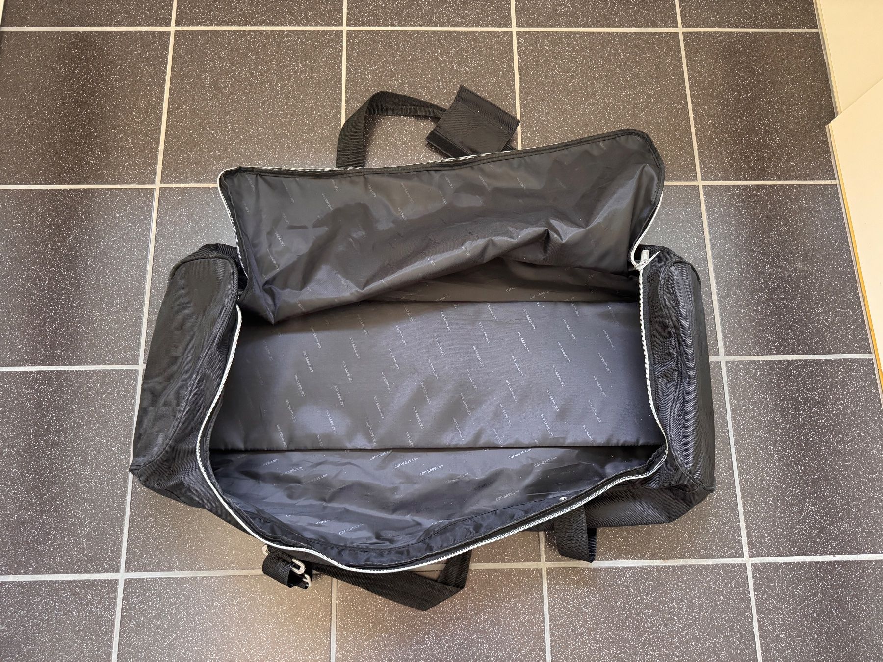 Borse: Reisetaschen-Set von car-bags.com – Usato da Wädenswil venduto da Barbabapa 2