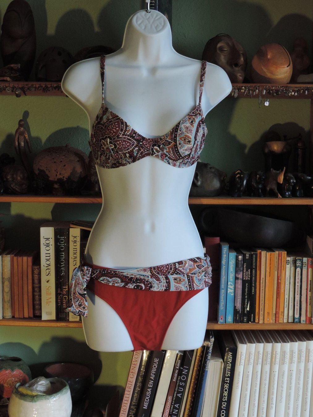 Costumi da bagno & Bikini: maillots de bain fleurs ethniques rouge – Usato da Genève venduto da Axelle333