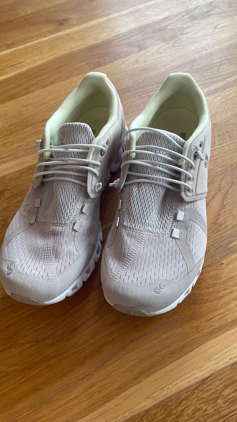 On Scarpe da donna: ON Sneaker, Grösse 38, Top-Zustand – Nuovo (secondo la descrizione) da Eiken venduto da Kermit60