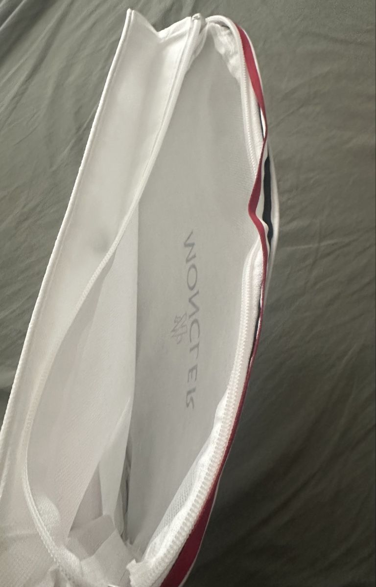 Moncler Borse: Moncler Aufbewahrungstasche – Usato da Frauenfeld venduto da 1PegPeg1 2
