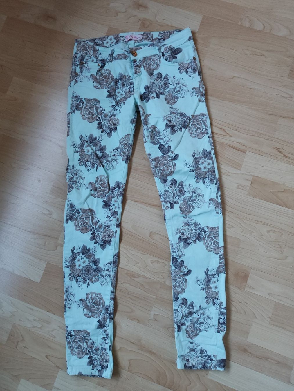 Hosen: Tolle Sommerhose Rosenprint Gr. 36 – Neu (gemäss Beschreibung) aus Seon von Mandes1