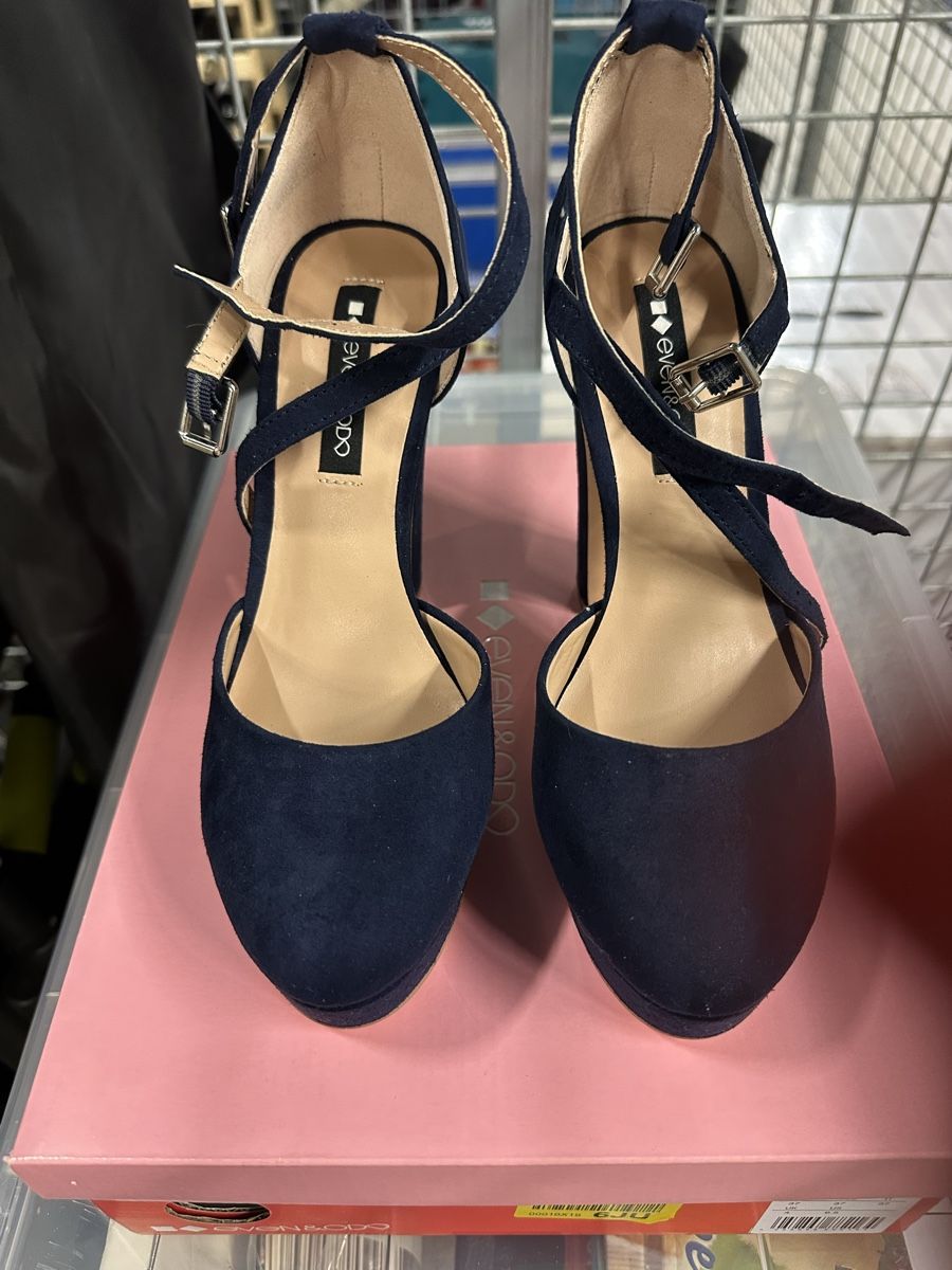 Scarpe da donna: Even & Odd High Heels Dunkelblau Gr.37 – Nuovo (secondo la descrizione) da Bern venduto da Shininglove