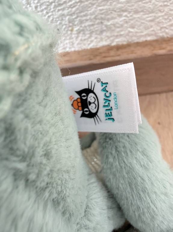 Jellycat Spielzeuge: Jellycat Odell Octopus in Hat – Gebraucht aus Meilen von iza_scz7 1