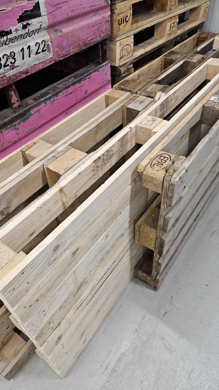 Pallets: Euro Palette – Usato da Wald ZH venduto da Sahin81 3