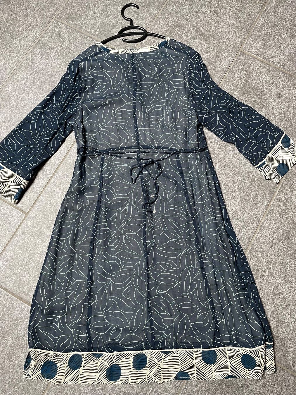 Nile Vestiti: Kleid Nile Gr S – Nuovo (secondo la descrizione) da Niederbipp venduto da Rosamunde44 1