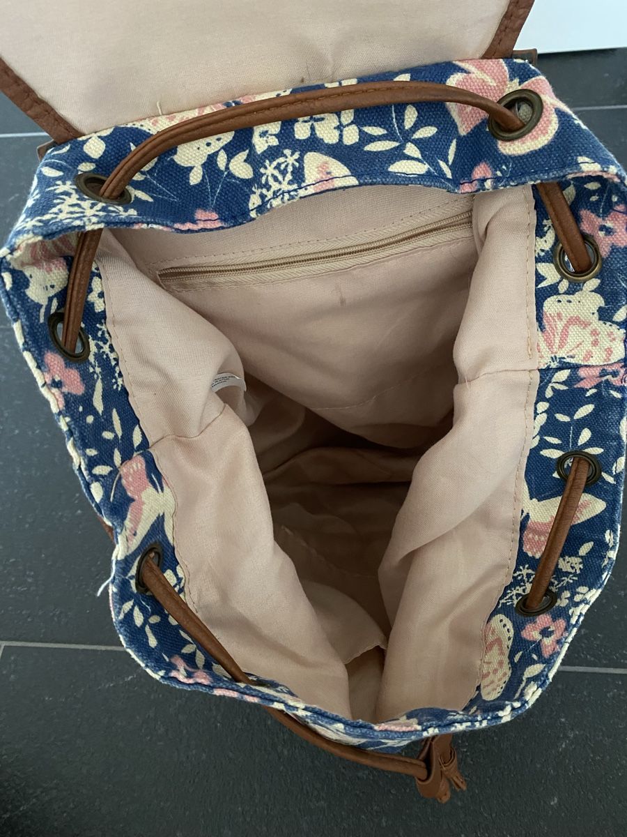 Kindertaschen: Rucksack mit Schmetterlingen – Gebraucht aus Lützelflüh-Goldb von flu_q9tg 1