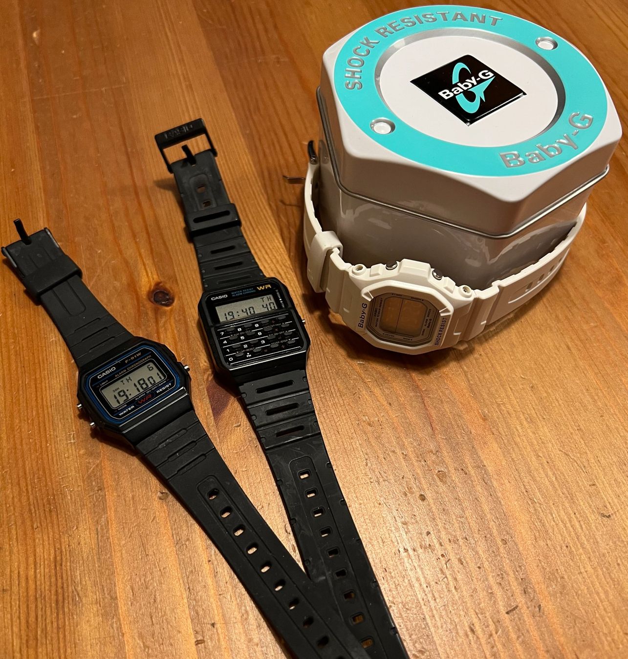 Casio Orologi: Drei Casio Uhren – Usato da Uster venduto da Stoessda