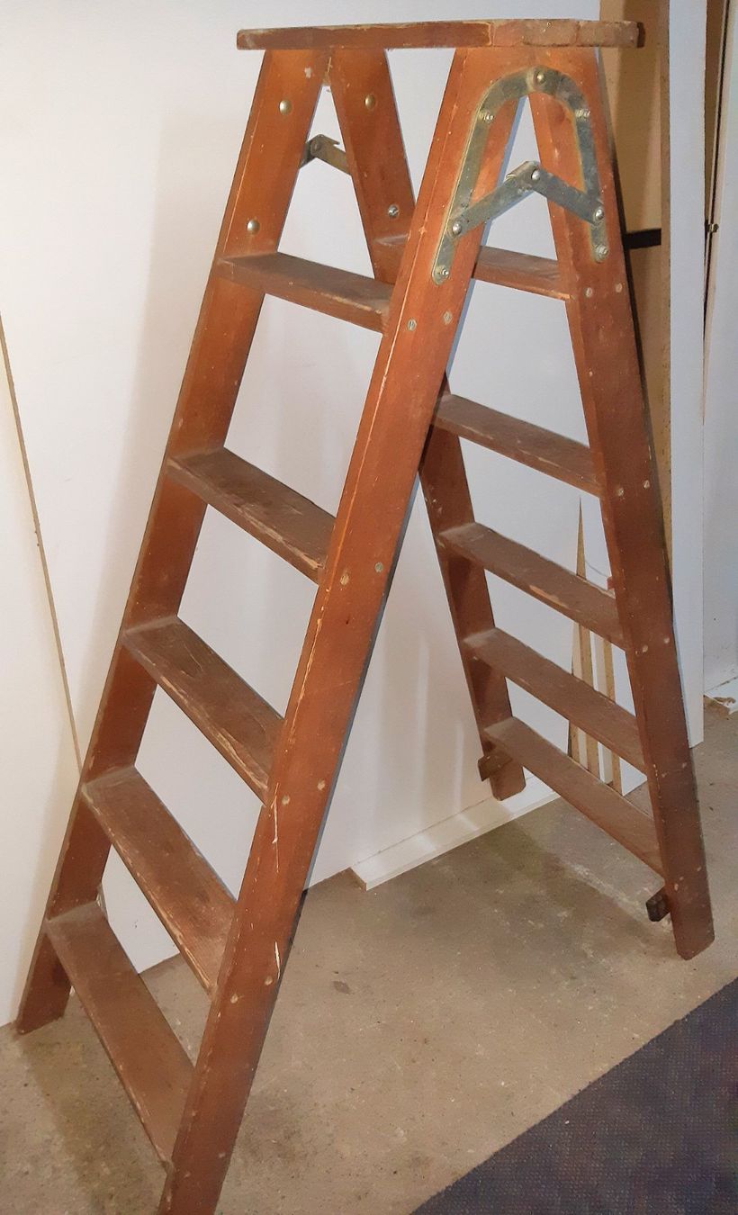 Echelles: Stabile Bockleiter aus Holz / H 130 cm – D'occasion à Wattwil par webrawa
