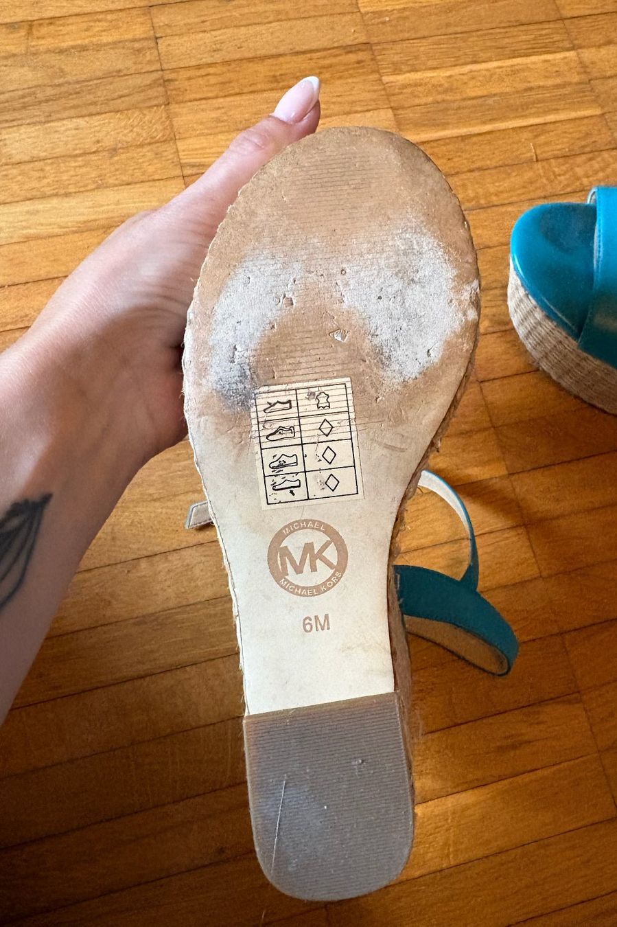 Michael Kors Damenschuhe: Sandales compensées turquoise Michael Kors – Gebraucht aus Athenaz (Avusy) von j.bussinger 3