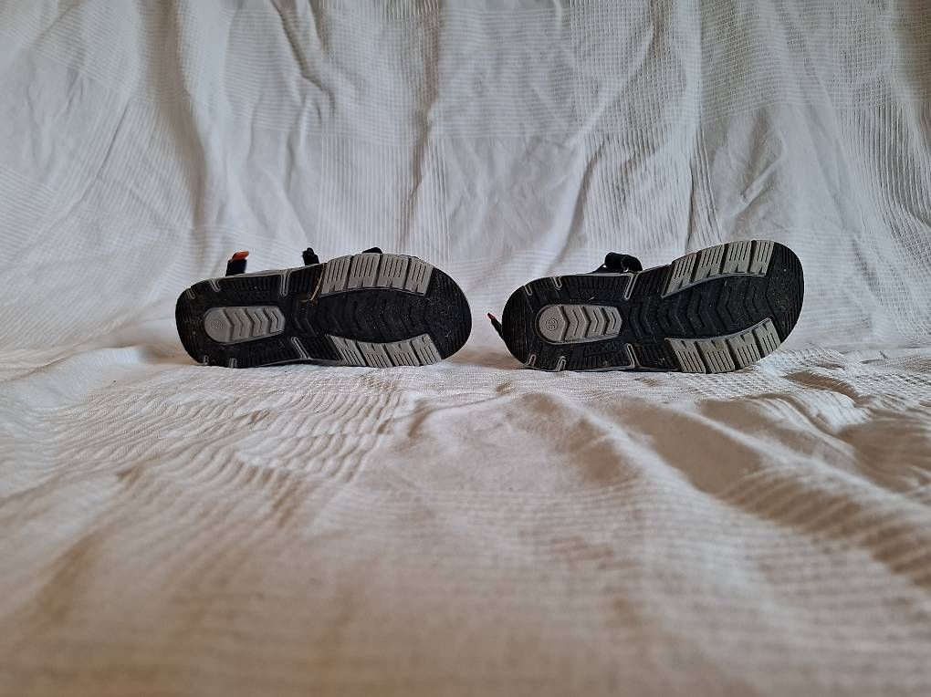Scarpe per ragazzi: Sandalen Fila Gr.36 – Usato da Greifensee venduto da Timerons 1