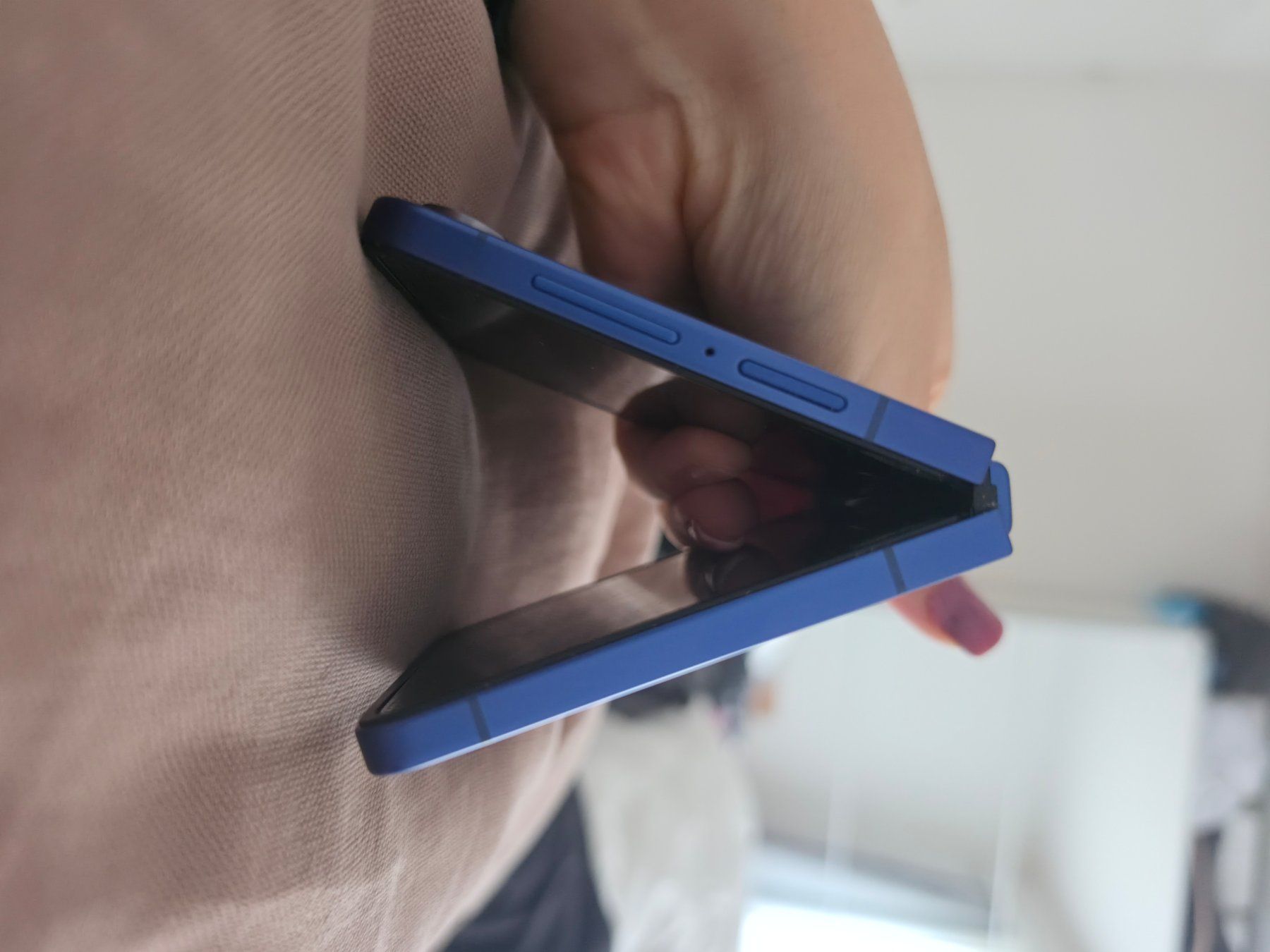 Samsung Telefoni cellulari / Smartphones: Samsung ZFlip 7 – Usato da Büttikon AG venduto da gseb 3