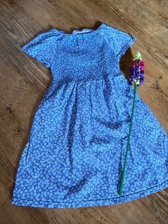 Blau-geblümtes Kleid 104/110 H&M