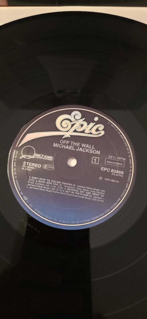 Dischi in vinile: Michael Jackson Off The Wall Vg+ – Usato da Yvonand venduto da RF-VINYL 1