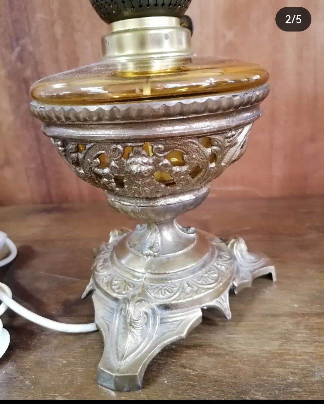 Lampade: Antike Lampe auf einem Bronzebein – Usato da Aegerten venduto da Jos_zem 1