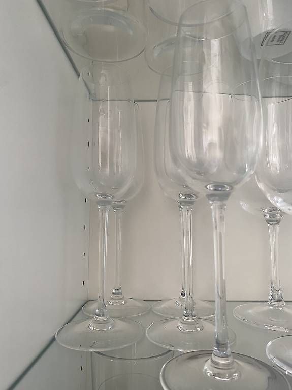 Verres: Weingläser / Wassergläser – D'occasion à Uster par kikarima 1