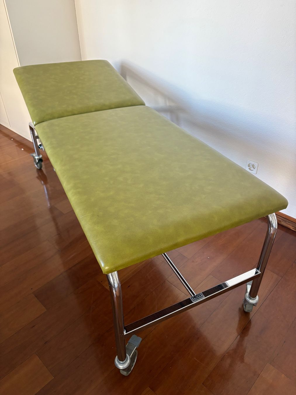 Liegen & Liegestühle: Therapieliege - HESS-Dübendorf – Gebraucht aus Winterthur von mirueti83