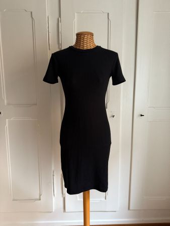 ZARA - Kleidchen schwarz figurbetont S