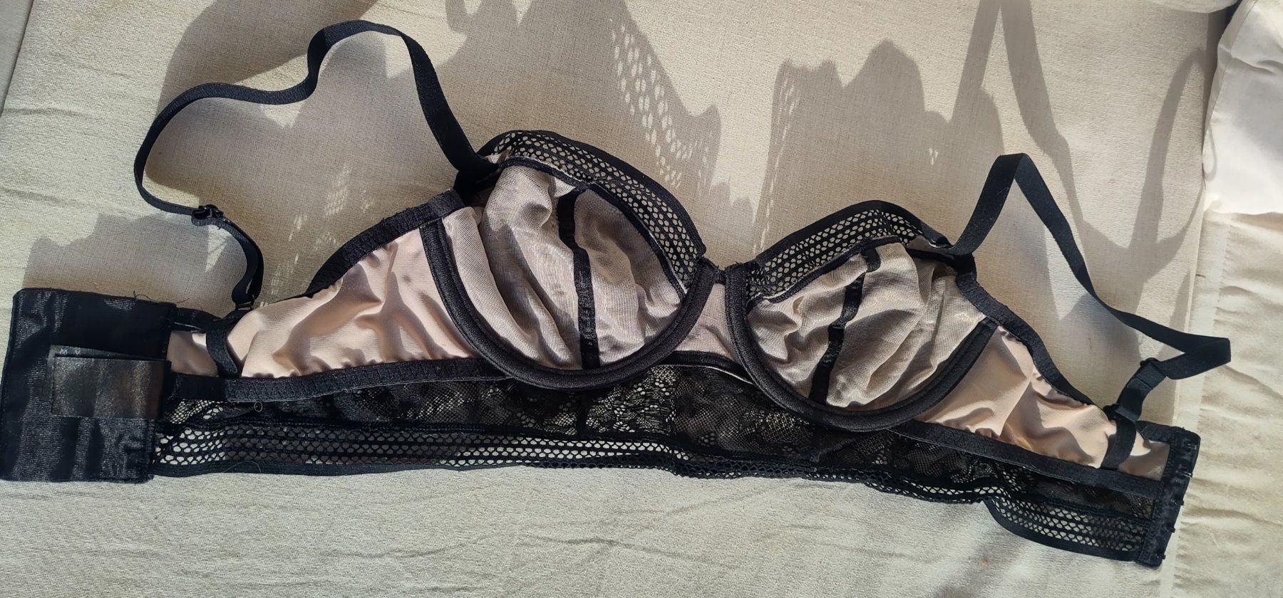 Sonstige Unterwäsche: Schöner schwarzer BH von Bravissimo, Gr. 65E – Gebraucht aus Lugano von kat_lm5b 4