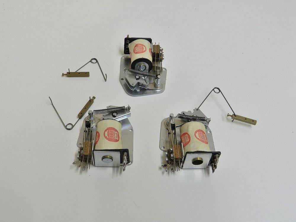 3 Old Pullman-Weichenantriebe 1