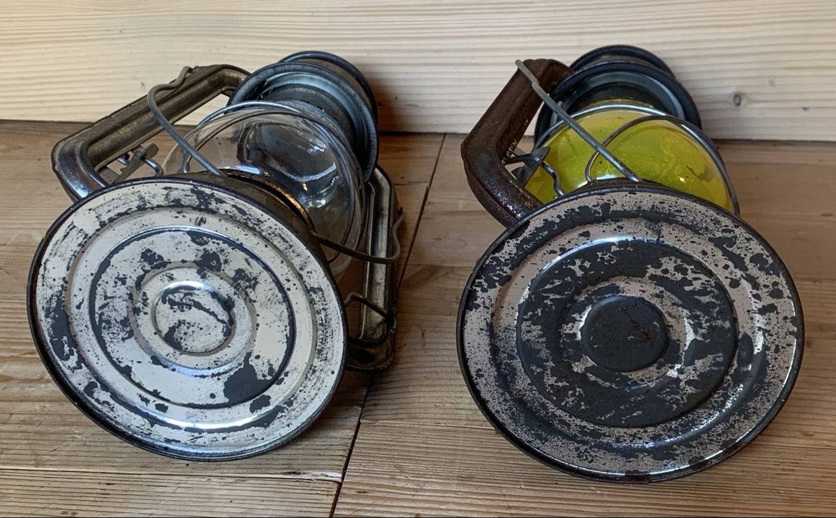 Lampen & Licht: 2 Petrollaternen Chalwyn der CH Armee – Gebraucht aus Goldingen von Bergler012 5