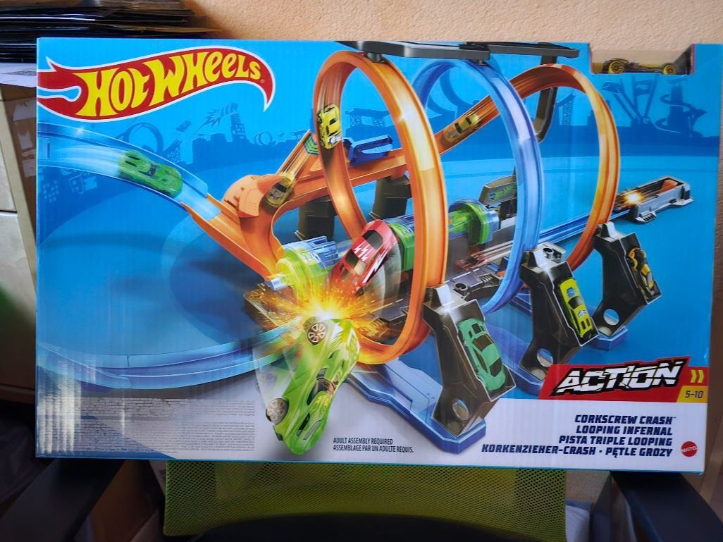 Hot Wheels Piste: HOT WHEELS  RENNBAHN – Nuovo e nell'imballaggio originale da Dintikon venduto da bonita099