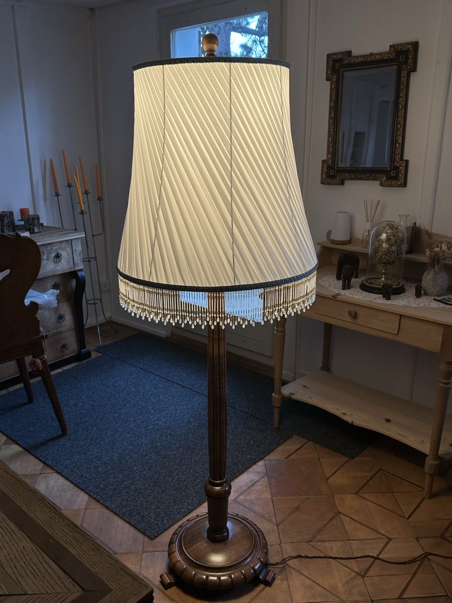 Lampen: Wunderschöne Ständerlampe – Gebraucht aus Wittenbach von mar_69t6