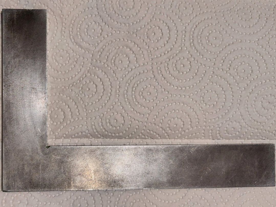 Tutti gli attrezzi: Flachwinkel 200 x 130mm 90 ° – Usato da Quartino venduto da matepetra